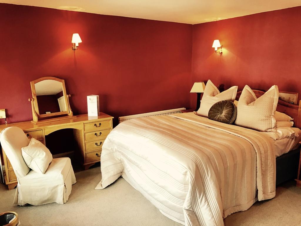 The Star And Eagle Hotel Goudhurst Buitenkant foto