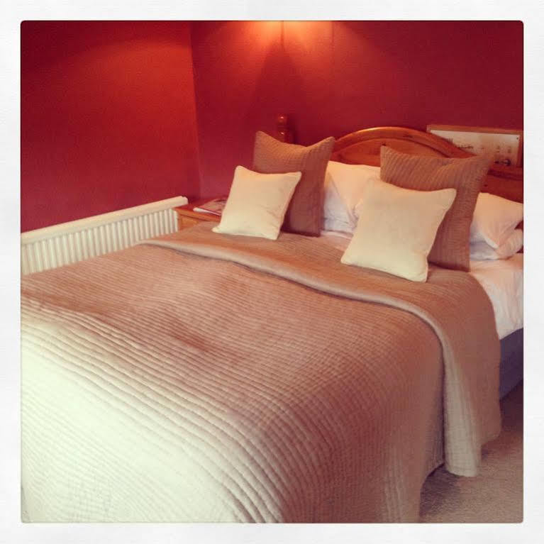 The Star And Eagle Hotel Goudhurst Buitenkant foto